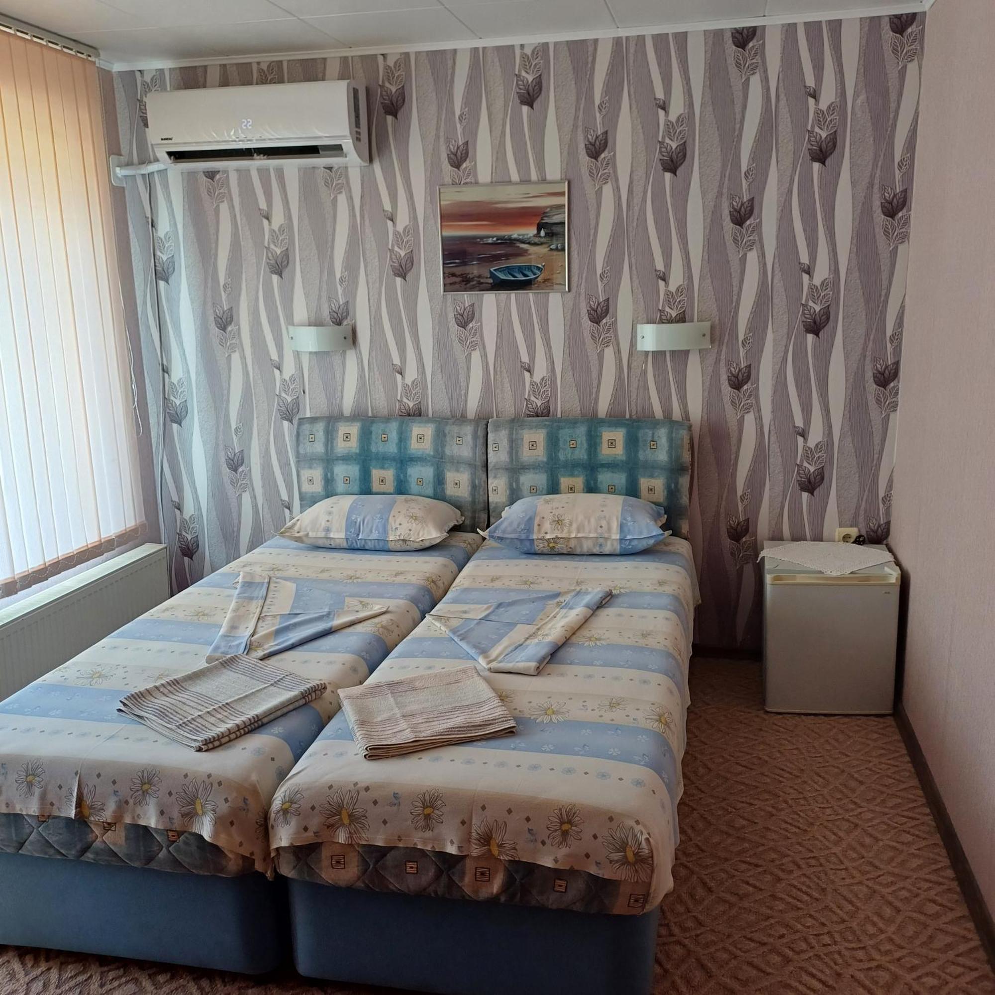 Enjoy Guest House Golden Sands Exterior photo
