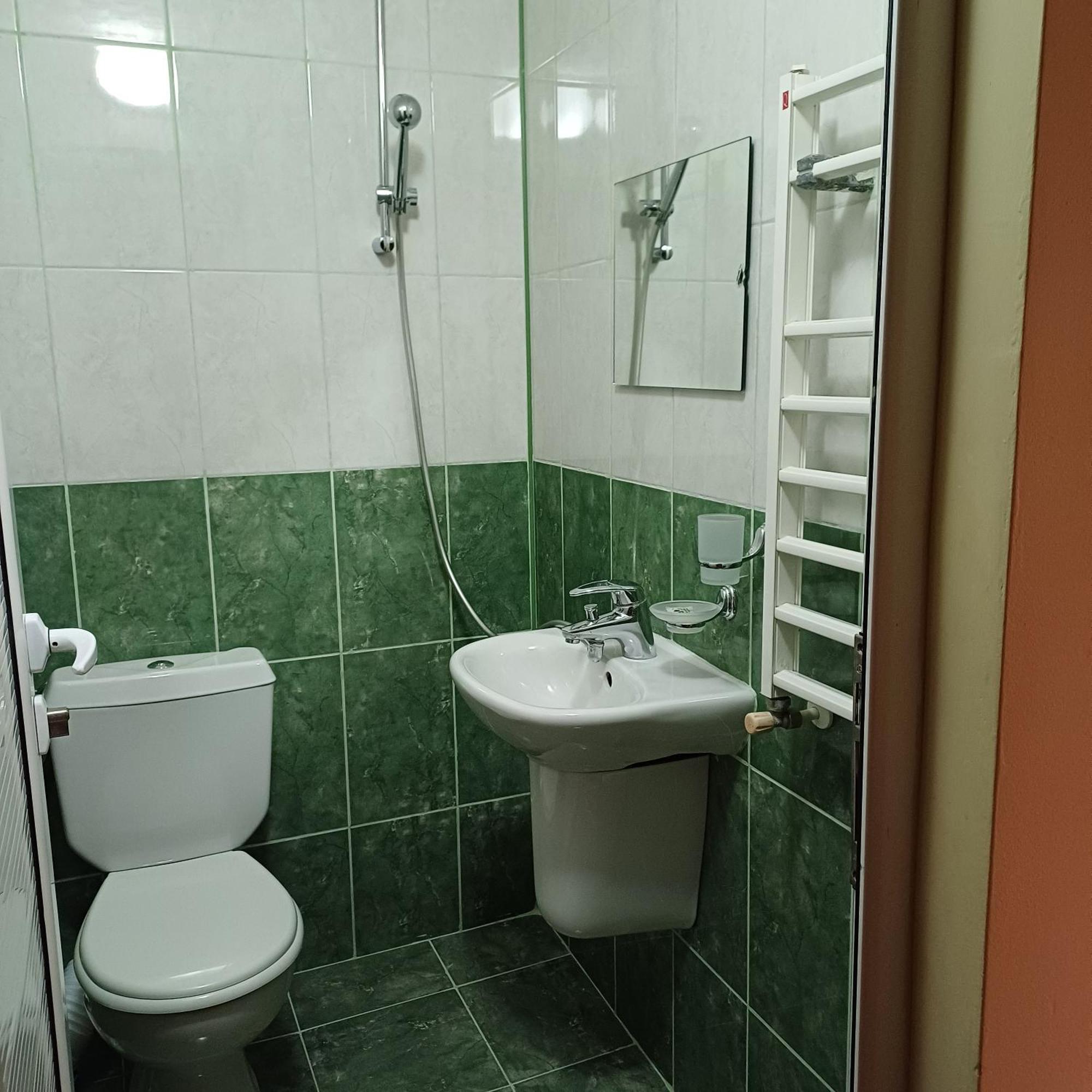 Enjoy Guest House Golden Sands Exterior photo