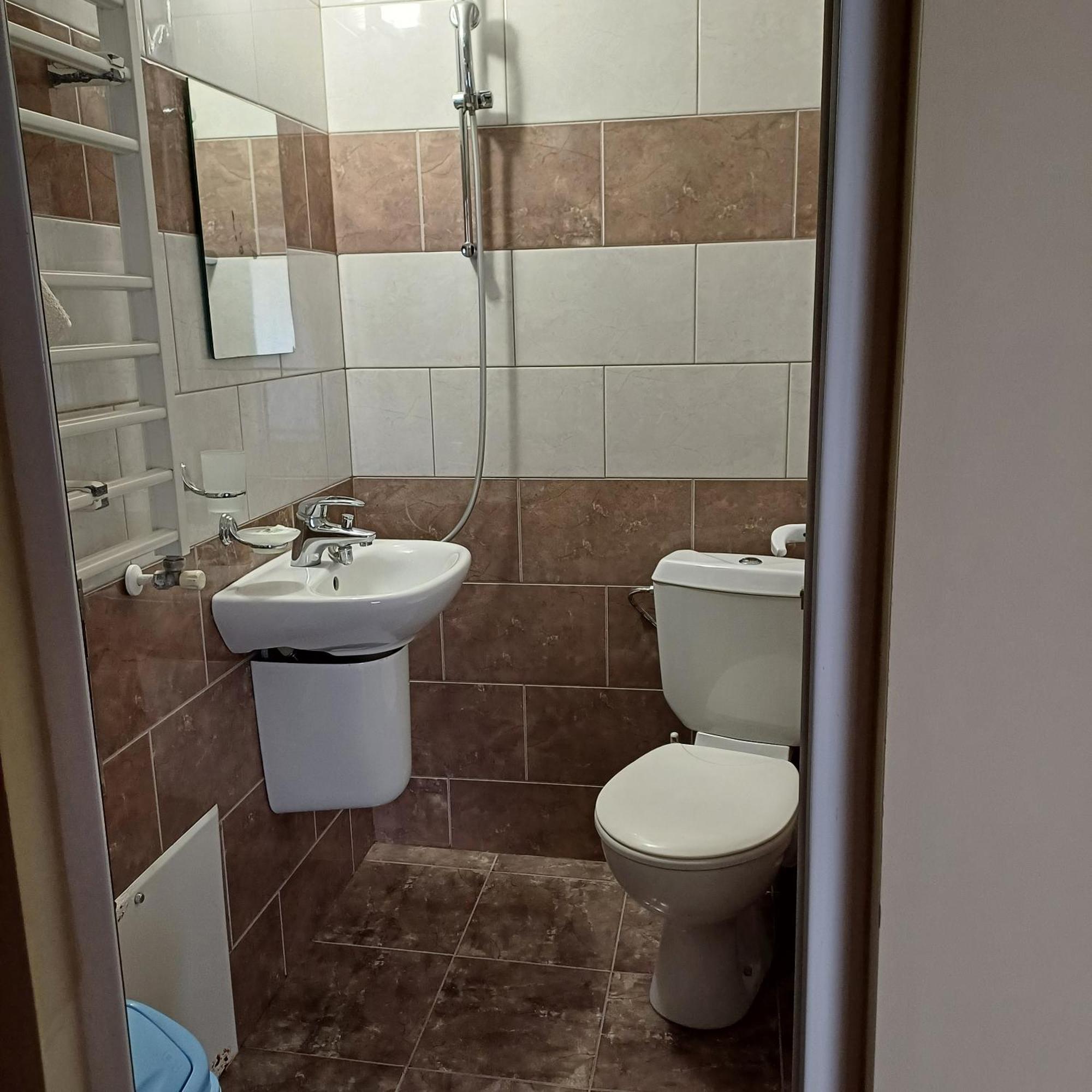 Enjoy Guest House Golden Sands Exterior photo